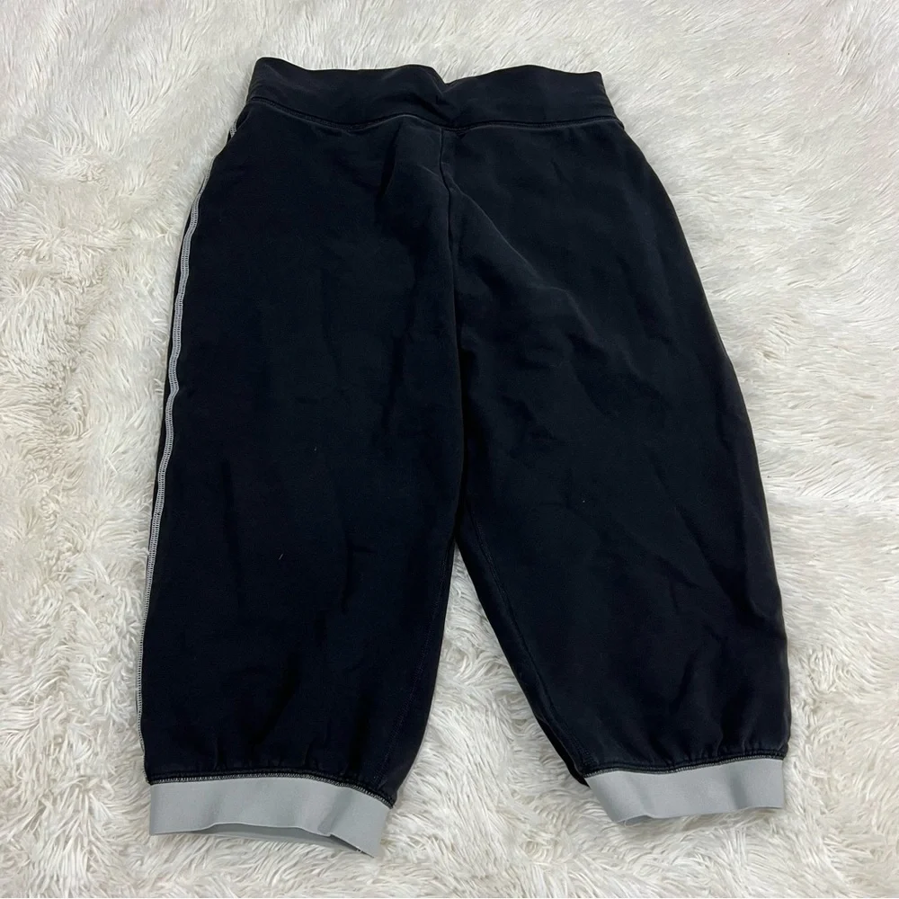 Nike Victory Loose Fit Training Capri Dri-Fit 522090-011 girls XL